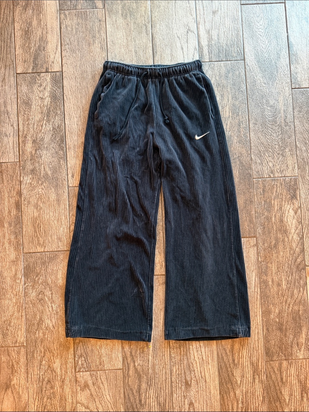 Nike Dark Gray Ribbed Wide-Leg Velour Sweatpants Lounge